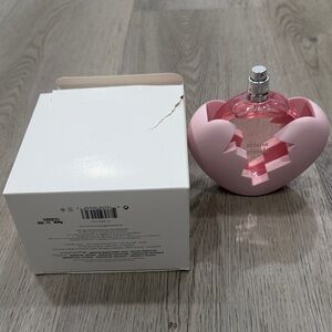 Ariana Grande Pink Heart Perfume